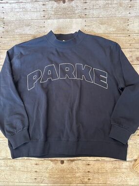 Parke Navy Crewneck Sweatshirt with Contrast Stitching